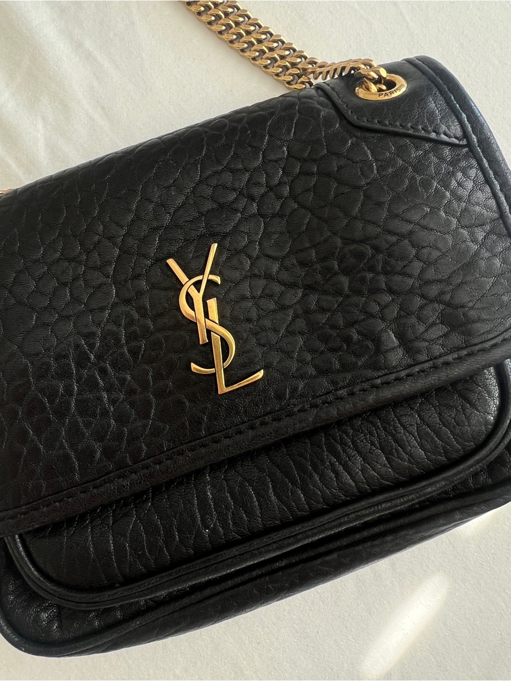 Saint Laurent Niki mini grained lambskin Leather Bag with Gold Chain - Picture 7 of 16